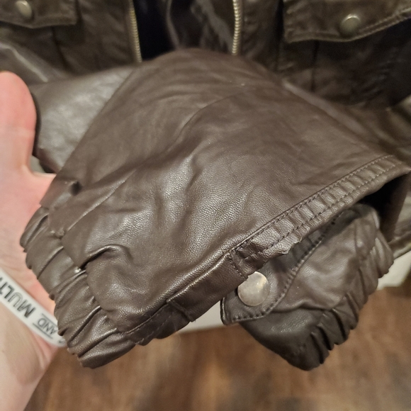 Jacket - Picture 4 of 4